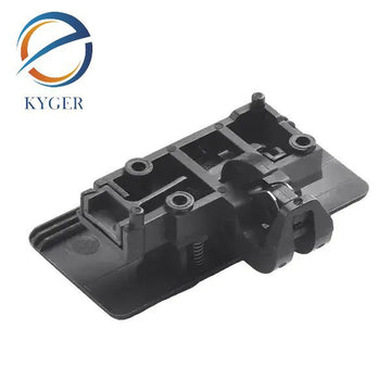 Suitable for Land Rover Discovery II F2Toolbox spring lock LR007072 High-quality auto parts KYGER