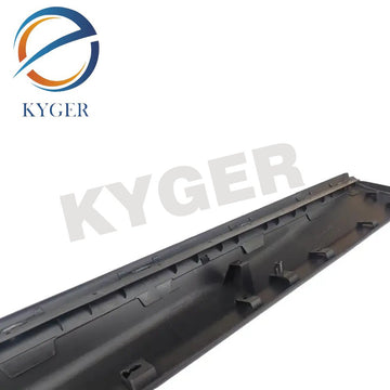 Suitable for Range Rover RS14Front door exterior trim panel right LR044130 LR054827 LR125987