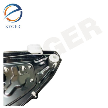 Suitable for Land Rover Discovery II F2Right rear door window regulator LR060138 LR032028