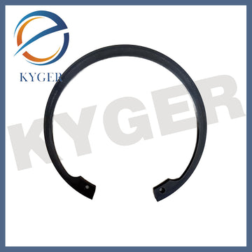 Suitable for Range Rover RR13RS14Jaguar XE Rear wheel bearing retaining ring LR038382 C2D39920