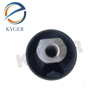 Suitable for Range Rover RR02Front lower control arm rubber bushing LR018345 RBX000200