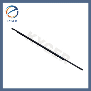 Suitable for Land Rover Discovery4Front door glass outer trim left LR044650 CGE000492