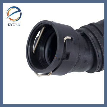 Suitable for Land Rover Range Rover engine water pipe LR034641