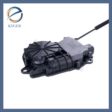 Suitable for Land Rover Range Rover Sport13-14Front door electric suction actuator LR108980 LR108981