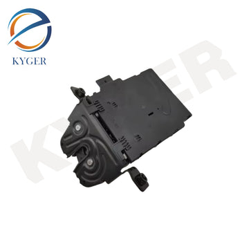 Suitable for Range Rover RR13RS14Jaguar XE On the tailgate lock mechanism LR070126 T2H1784